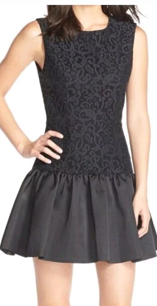 Black sheath dress SIZE 8 - NEW 🎉